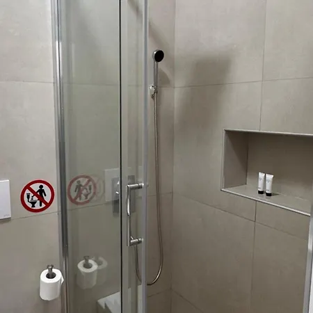 Zen Albania Konukevi 3*